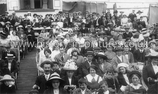 Group Photo, The Jetty, Clacton on Sea, Essex. Aug 1911.